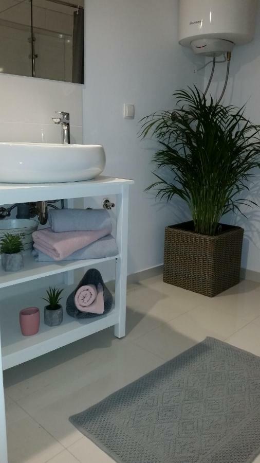 Studio Apartman Providence ชิเบนิก ภายนอก รูปภาพ