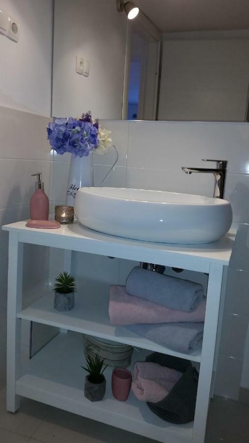 Studio Apartman Providence ชิเบนิก ภายนอก รูปภาพ