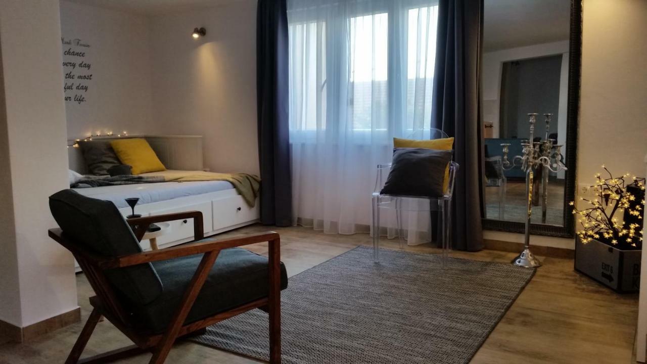 Studio Apartman Providence ชิเบนิก ภายนอก รูปภาพ